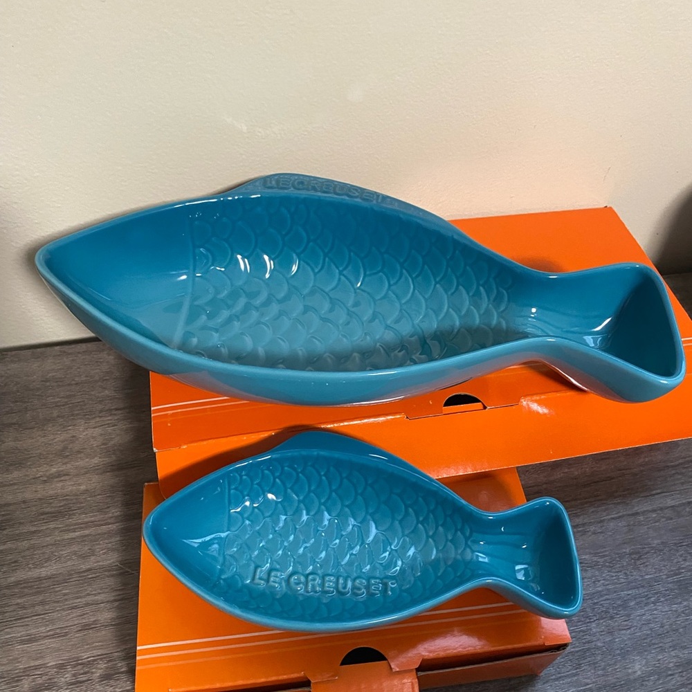Le Creuset fish plates (dish), medium+small, Carribean